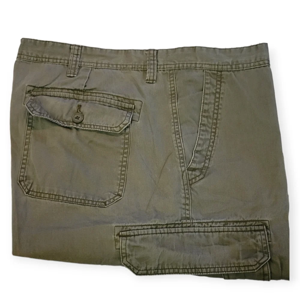 ✔️ St. John's Bay Cargo Shorts Army Green Color